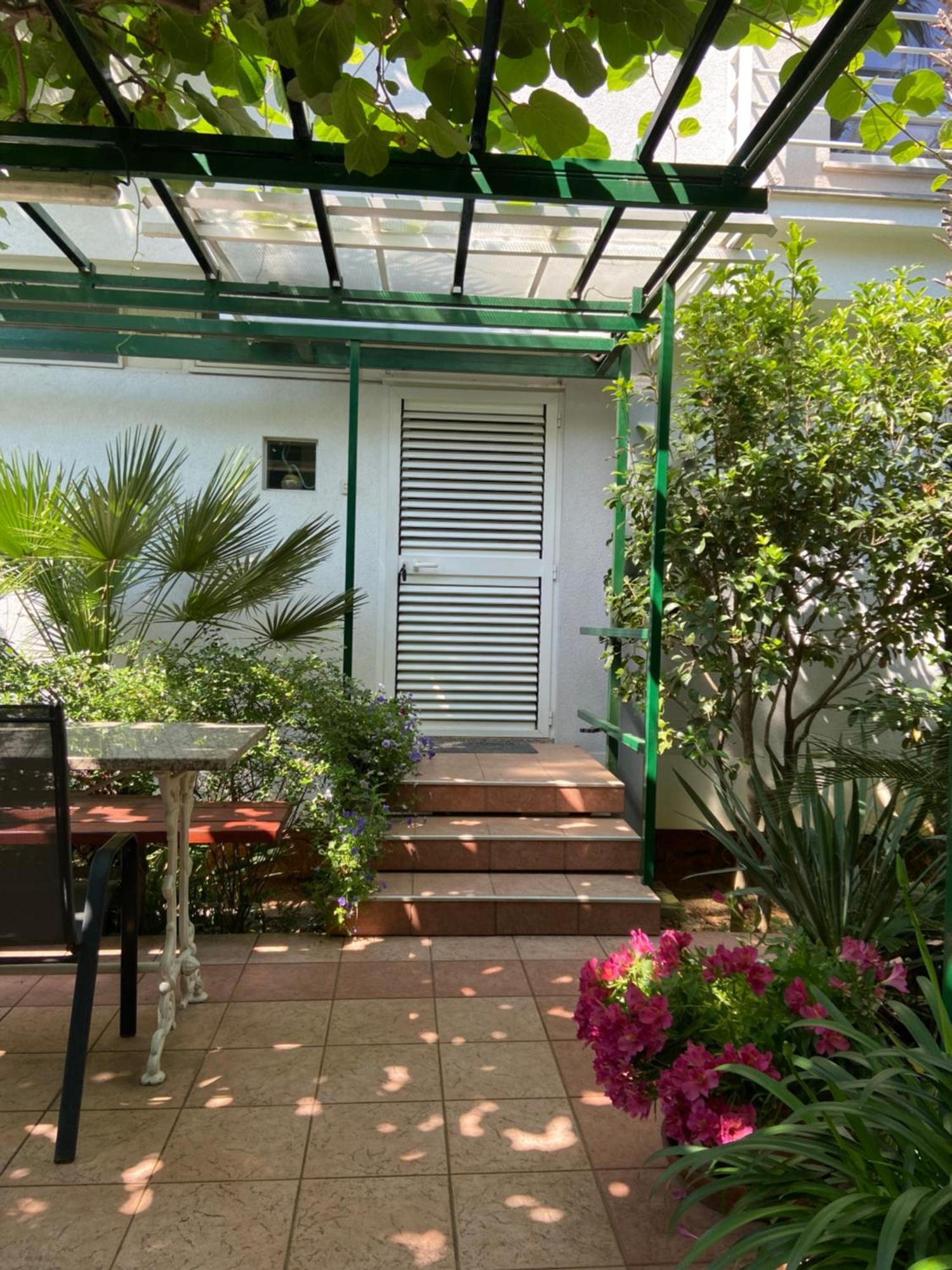 דירות אופטיה Sunny Garden מראה חיצוני תמונה